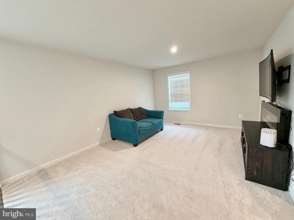 8028 ASHFORD DR, FREDERICKSBURG, Virginia 22407, 4 Bedrooms Bedrooms, ,2 BathroomsBathrooms,Residential,8028 ASHFORD DR,VASP2038168 MLS # VASP2038168