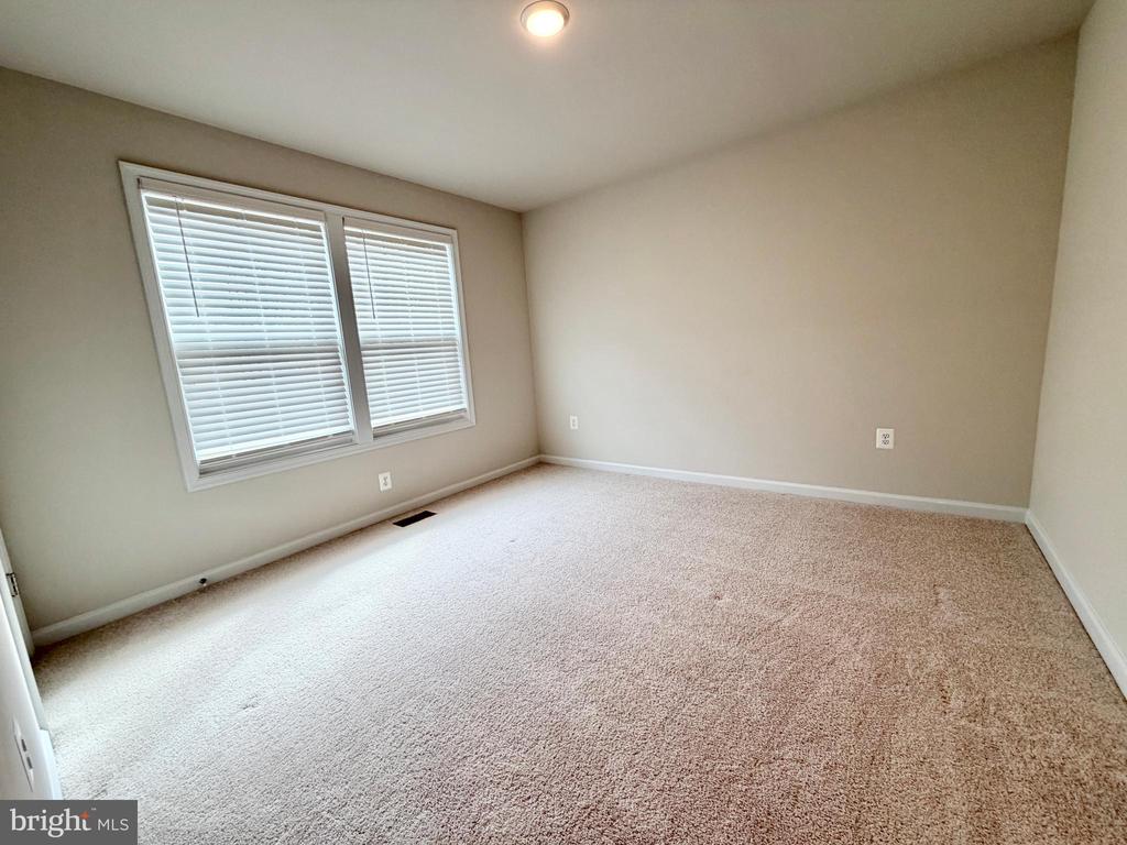 8028 ASHFORD DR, FREDERICKSBURG, Virginia 22407, 4 Bedrooms Bedrooms, ,2 BathroomsBathrooms,Residential,8028 ASHFORD DR,VASP2038168 MLS # VASP2038168