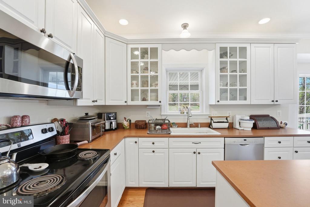 140 WOODS RIDGE LN, REVA, Virginia 22735, 4 Bedrooms Bedrooms, ,2 BathroomsBathrooms,Residential,140 WOODS RIDGE LN,VAMA2002648 MLS # VAMA2002648