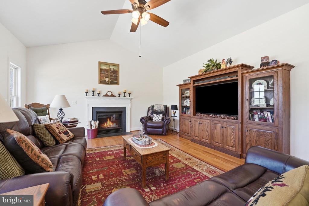 140 WOODS RIDGE LN, REVA, Virginia 22735, 4 Bedrooms Bedrooms, ,2 BathroomsBathrooms,Residential,140 WOODS RIDGE LN,VAMA2002648 MLS # VAMA2002648