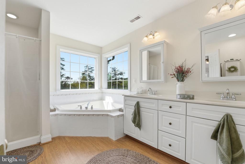 140 WOODS RIDGE LN, REVA, Virginia 22735, 4 Bedrooms Bedrooms, ,2 BathroomsBathrooms,Residential,140 WOODS RIDGE LN,VAMA2002648 MLS # VAMA2002648