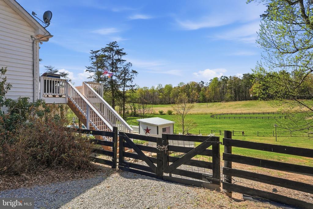 140 WOODS RIDGE LN, REVA, Virginia 22735, 4 Bedrooms Bedrooms, ,2 BathroomsBathrooms,Residential,140 WOODS RIDGE LN,VAMA2002648 MLS # VAMA2002648