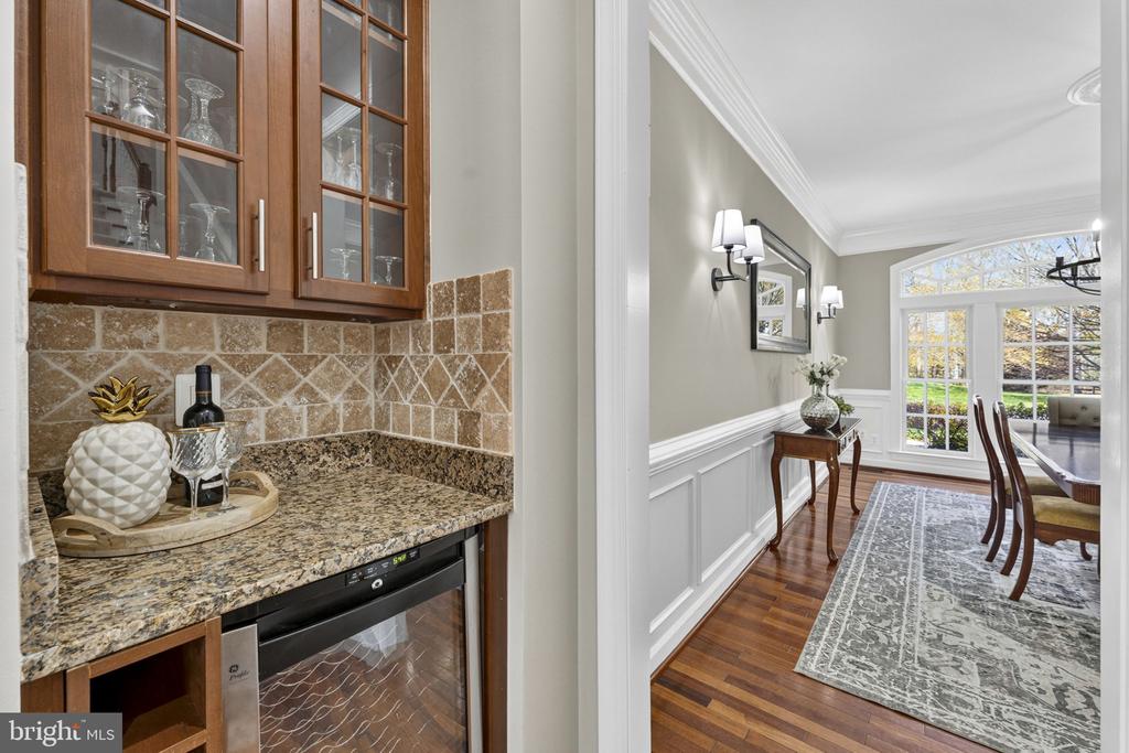 6358 BARN OWL CT, WARRENTON, Virginia, 5 Bedrooms Bedrooms, ,4 BathroomsBathrooms,Residential,6358 BARN OWL CT,VAFQ2021048 MLS # VAFQ2021048