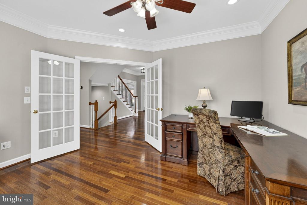 6358 BARN OWL CT, WARRENTON, Virginia, 5 Bedrooms Bedrooms, ,4 BathroomsBathrooms,Residential,6358 BARN OWL CT,VAFQ2021048 MLS # VAFQ2021048