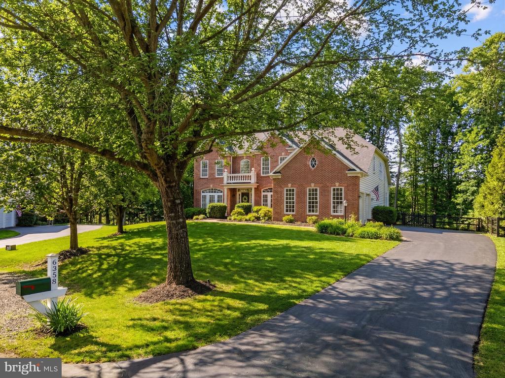 6358 BARN OWL CT, WARRENTON, Virginia, 5 Bedrooms Bedrooms, ,4 BathroomsBathrooms,Residential,6358 BARN OWL CT,VAFQ2021048 MLS # VAFQ2021048