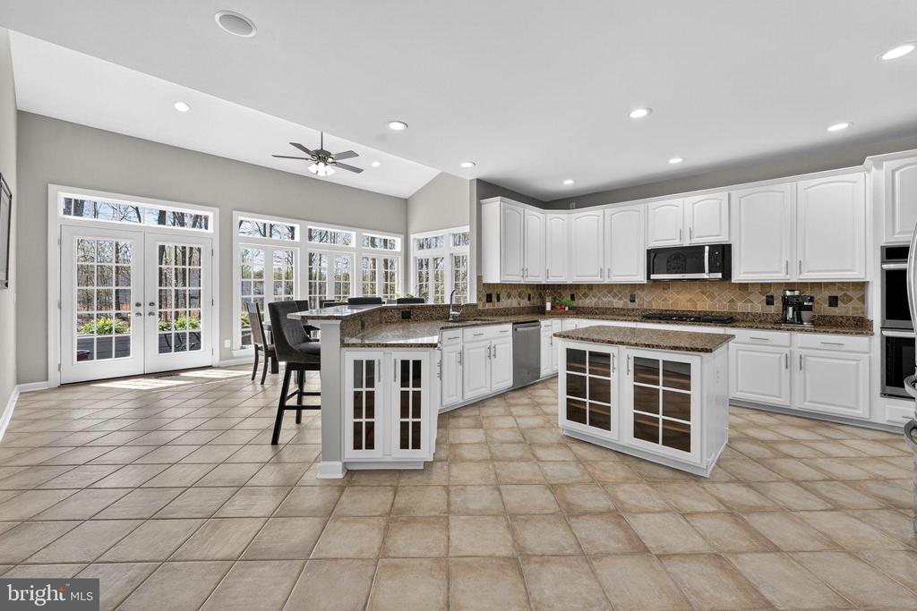 6358 BARN OWL CT, WARRENTON, Virginia, 5 Bedrooms Bedrooms, ,4 BathroomsBathrooms,Residential,6358 BARN OWL CT,VAFQ2021048 MLS # VAFQ2021048