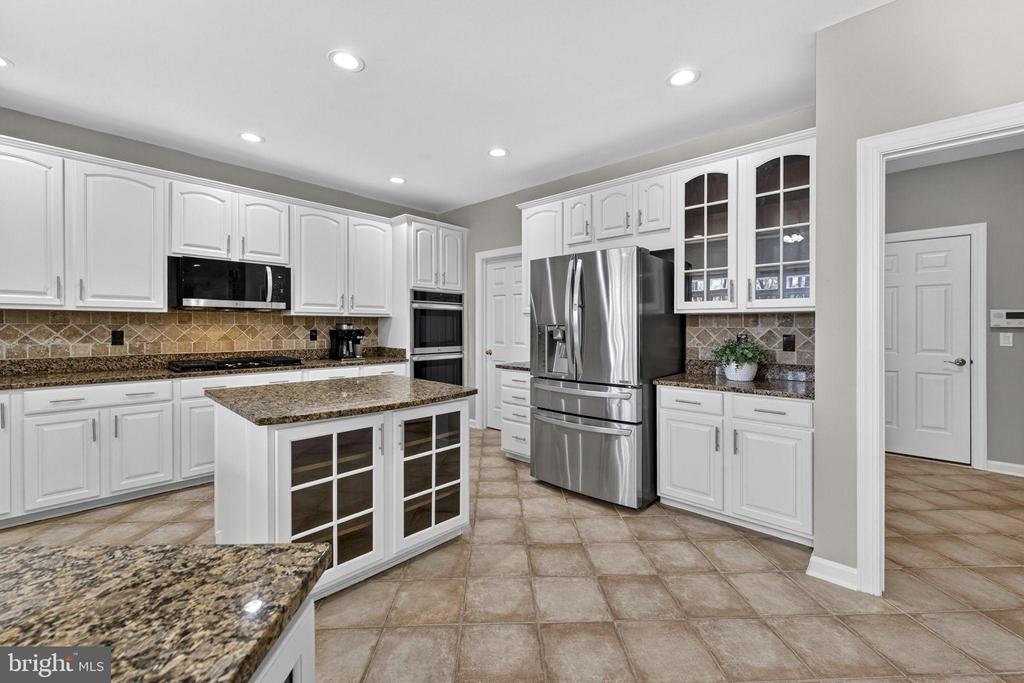 6358 BARN OWL CT, WARRENTON, Virginia, 5 Bedrooms Bedrooms, ,4 BathroomsBathrooms,Residential,6358 BARN OWL CT,VAFQ2021048 MLS # VAFQ2021048