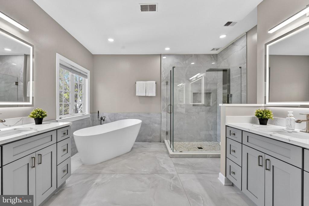 6358 BARN OWL CT, WARRENTON, Virginia, 5 Bedrooms Bedrooms, ,4 BathroomsBathrooms,Residential,6358 BARN OWL CT,VAFQ2021048 MLS # VAFQ2021048