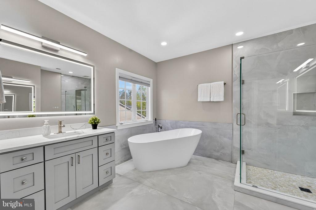 6358 BARN OWL CT, WARRENTON, Virginia, 5 Bedrooms Bedrooms, ,4 BathroomsBathrooms,Residential,6358 BARN OWL CT,VAFQ2021048 MLS # VAFQ2021048