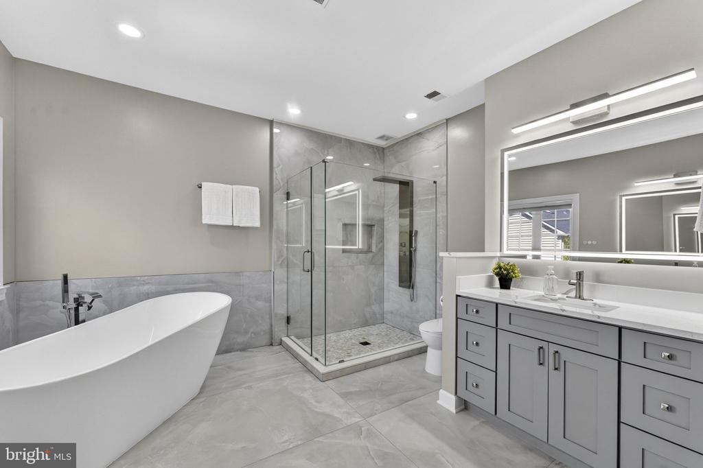 6358 BARN OWL CT, WARRENTON, Virginia, 5 Bedrooms Bedrooms, ,4 BathroomsBathrooms,Residential,6358 BARN OWL CT,VAFQ2021048 MLS # VAFQ2021048