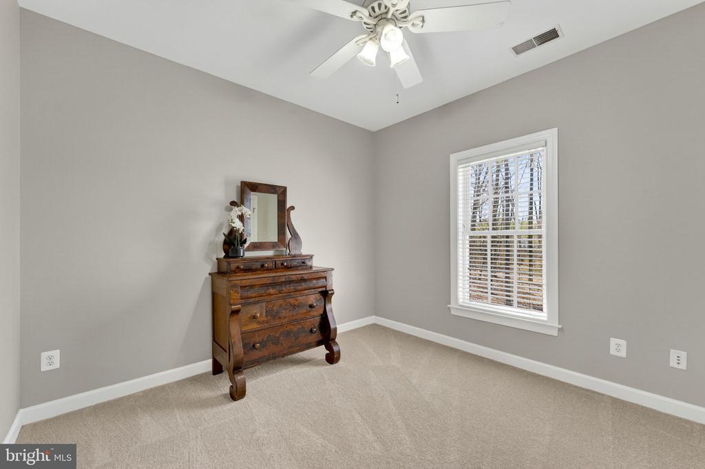 6358 BARN OWL CT, WARRENTON, Virginia, 5 Bedrooms Bedrooms, ,4 BathroomsBathrooms,Residential,6358 BARN OWL CT,VAFQ2021048 MLS # VAFQ2021048