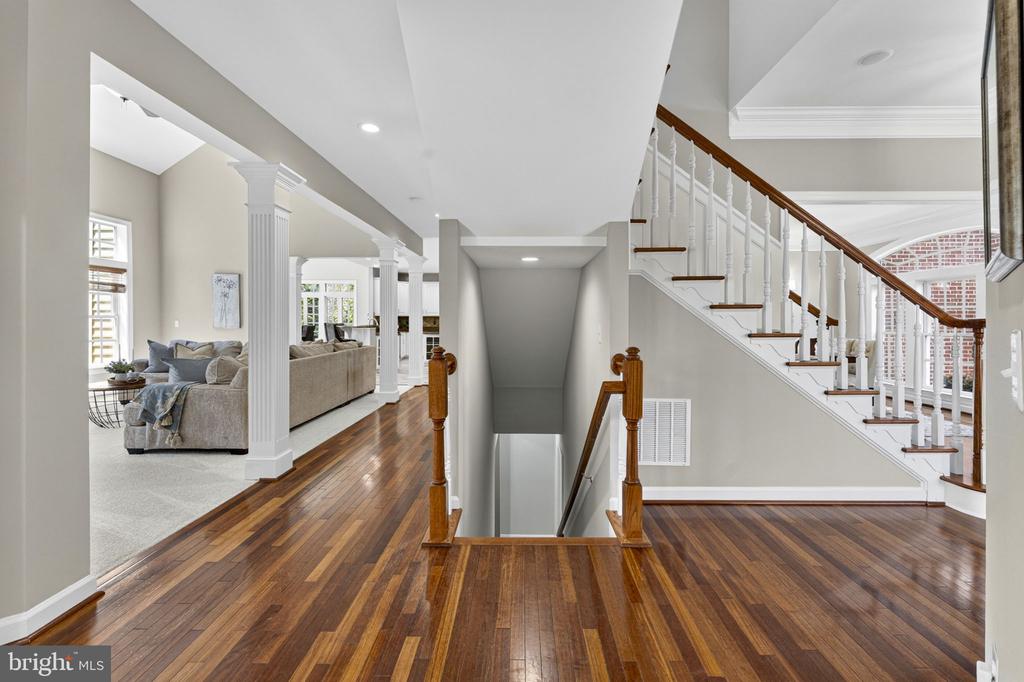 6358 BARN OWL CT, WARRENTON, Virginia, 5 Bedrooms Bedrooms, ,4 BathroomsBathrooms,Residential,6358 BARN OWL CT,VAFQ2021048 MLS # VAFQ2021048