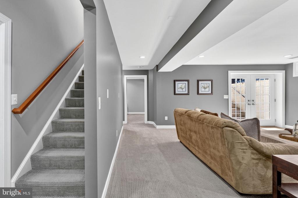 6358 BARN OWL CT, WARRENTON, Virginia, 5 Bedrooms Bedrooms, ,4 BathroomsBathrooms,Residential,6358 BARN OWL CT,VAFQ2021048 MLS # VAFQ2021048