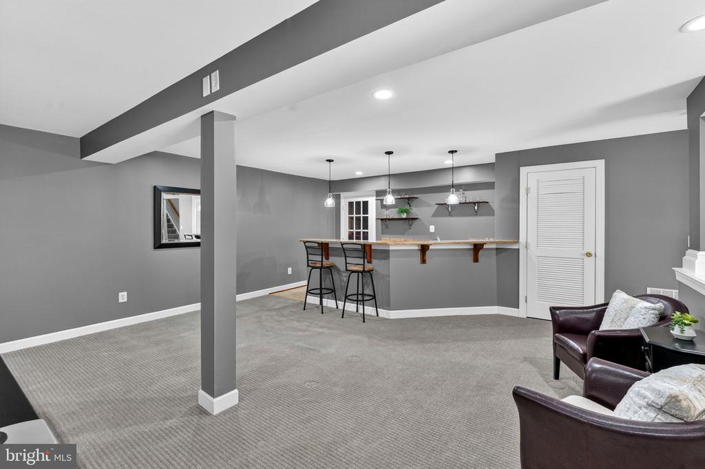 6358 BARN OWL CT, WARRENTON, Virginia, 5 Bedrooms Bedrooms, ,4 BathroomsBathrooms,Residential,6358 BARN OWL CT,VAFQ2021048 MLS # VAFQ2021048