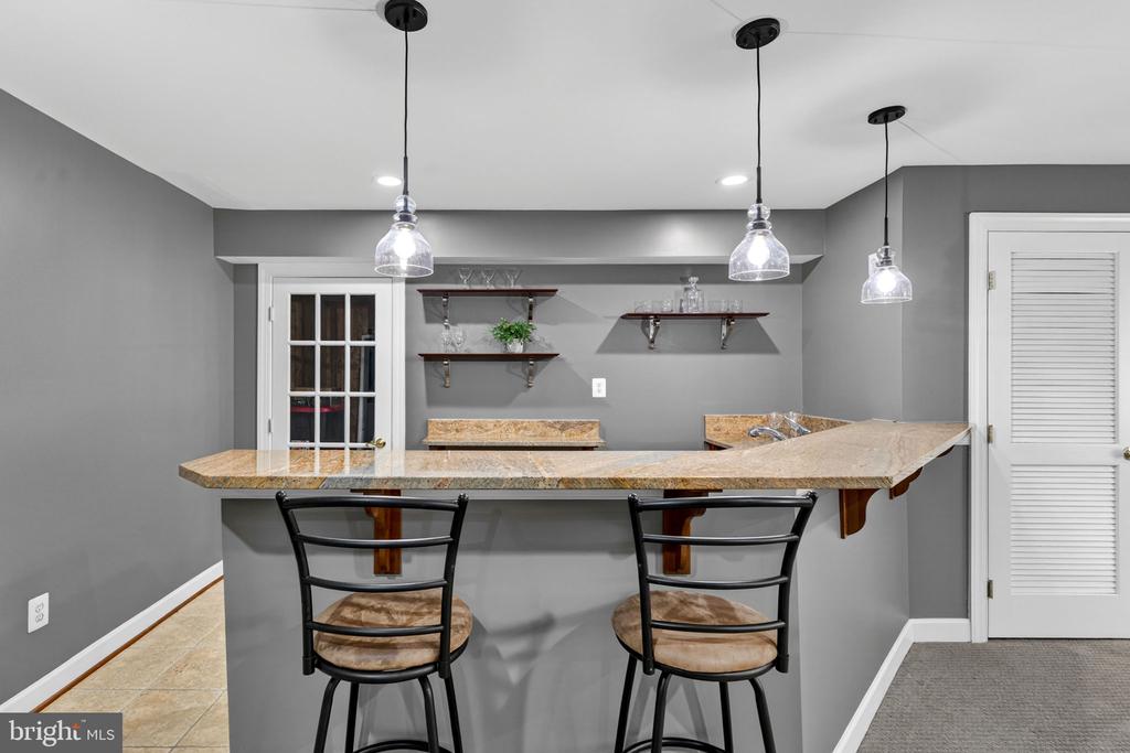 6358 BARN OWL CT, WARRENTON, Virginia, 5 Bedrooms Bedrooms, ,4 BathroomsBathrooms,Residential,6358 BARN OWL CT,VAFQ2021048 MLS # VAFQ2021048