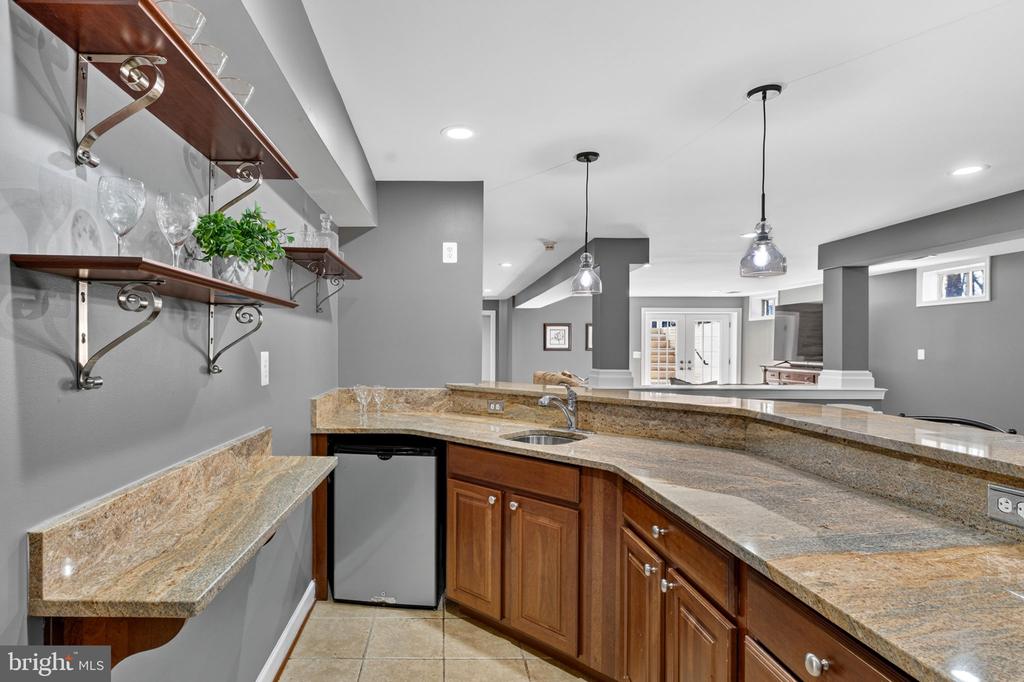 6358 BARN OWL CT, WARRENTON, Virginia, 5 Bedrooms Bedrooms, ,4 BathroomsBathrooms,Residential,6358 BARN OWL CT,VAFQ2021048 MLS # VAFQ2021048