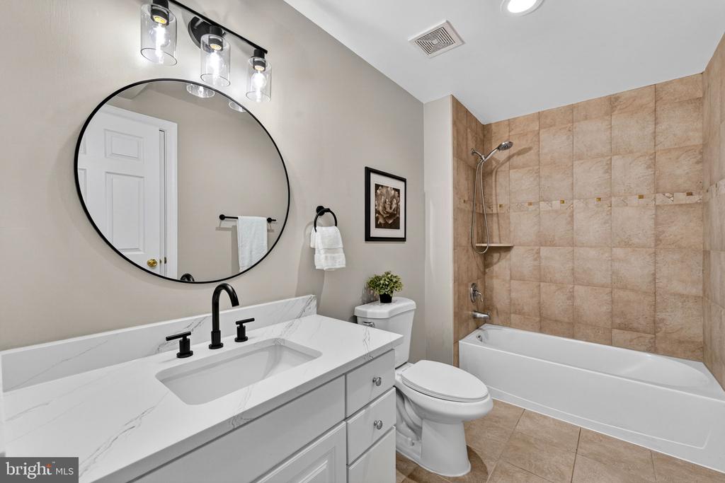 6358 BARN OWL CT, WARRENTON, Virginia, 5 Bedrooms Bedrooms, ,4 BathroomsBathrooms,Residential,6358 BARN OWL CT,VAFQ2021048 MLS # VAFQ2021048