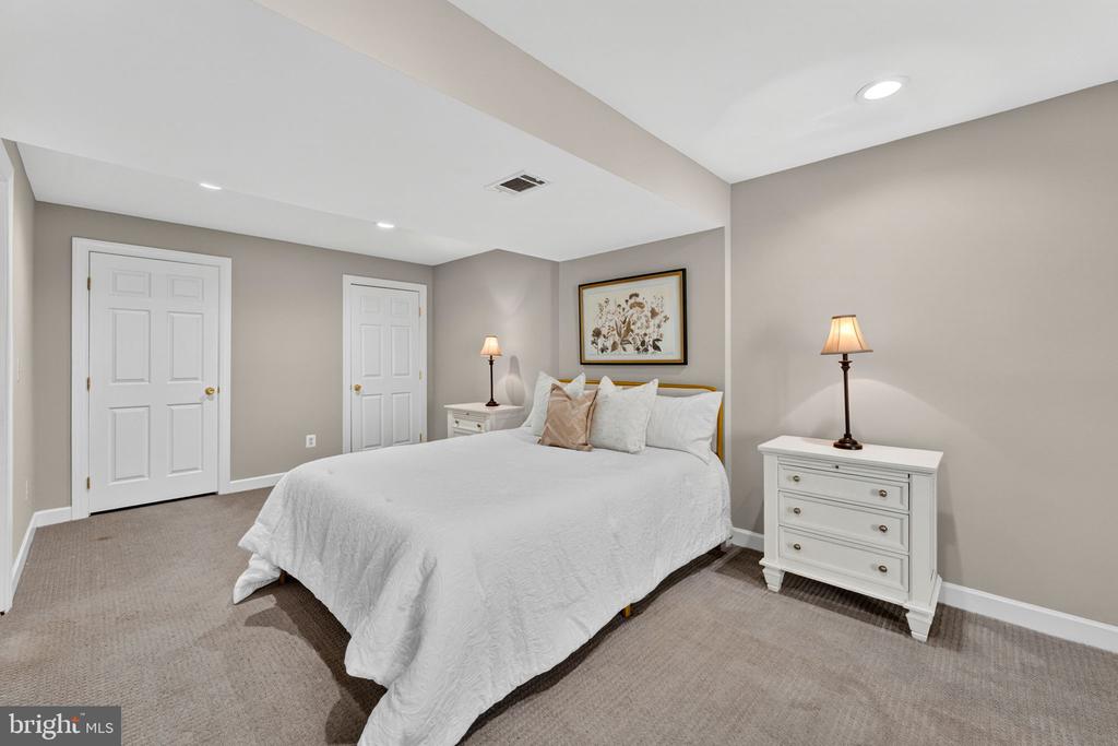 6358 BARN OWL CT, WARRENTON, Virginia, 5 Bedrooms Bedrooms, ,4 BathroomsBathrooms,Residential,6358 BARN OWL CT,VAFQ2021048 MLS # VAFQ2021048