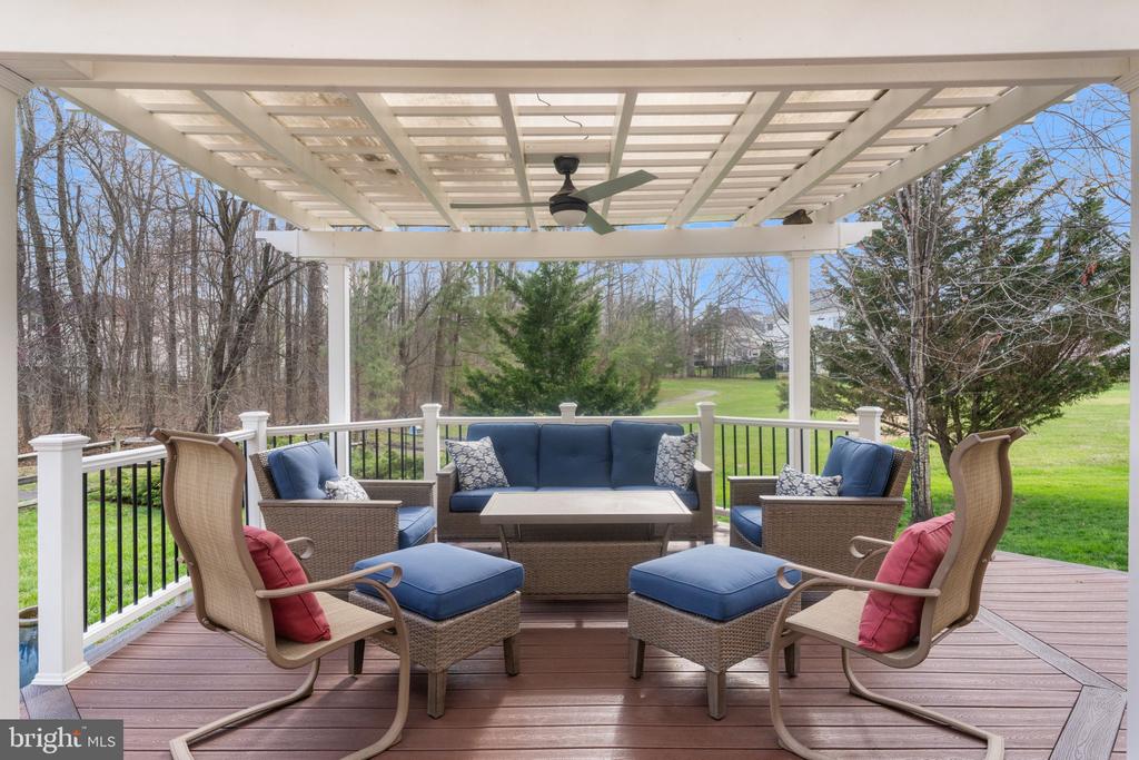 4045 CRAY DR, WARRENTON, Virginia, 5 Bedrooms Bedrooms, ,4 BathroomsBathrooms,Residential,4045 CRAY DR,VAFQ2021070 MLS # VAFQ2021070