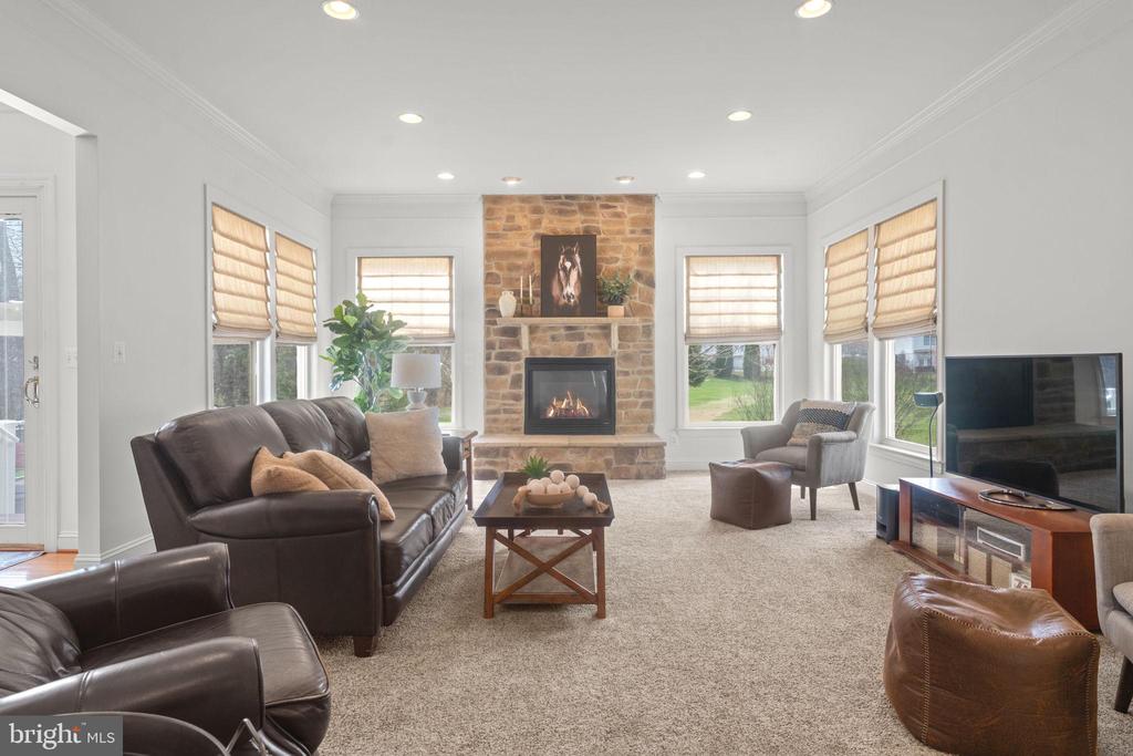 4045 CRAY DR, WARRENTON, Virginia, 5 Bedrooms Bedrooms, ,4 BathroomsBathrooms,Residential,4045 CRAY DR,VAFQ2021070 MLS # VAFQ2021070