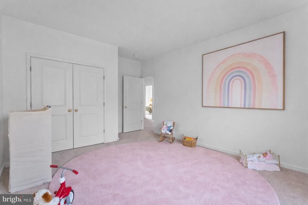 4045 CRAY DR, WARRENTON, Virginia, 5 Bedrooms Bedrooms, ,4 BathroomsBathrooms,Residential,4045 CRAY DR,VAFQ2021070 MLS # VAFQ2021070