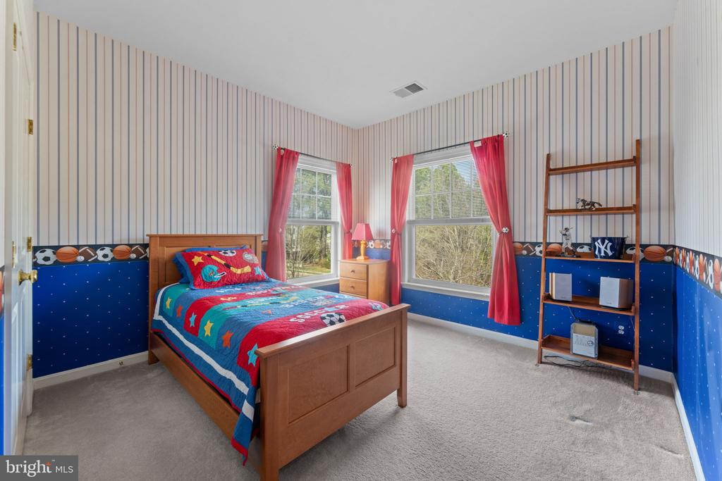 4045 CRAY DR, WARRENTON, Virginia, 5 Bedrooms Bedrooms, ,4 BathroomsBathrooms,Residential,4045 CRAY DR,VAFQ2021070 MLS # VAFQ2021070