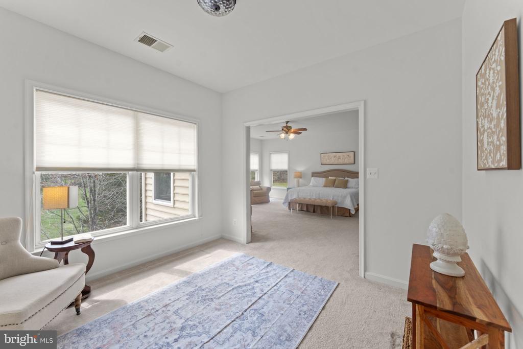 4045 CRAY DR, WARRENTON, Virginia, 5 Bedrooms Bedrooms, ,4 BathroomsBathrooms,Residential,4045 CRAY DR,VAFQ2021070 MLS # VAFQ2021070