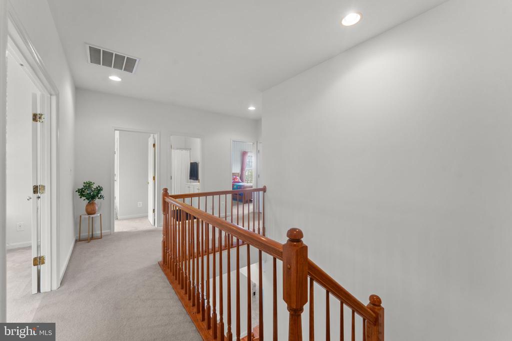 4045 CRAY DR, WARRENTON, Virginia, 5 Bedrooms Bedrooms, ,4 BathroomsBathrooms,Residential,4045 CRAY DR,VAFQ2021070 MLS # VAFQ2021070