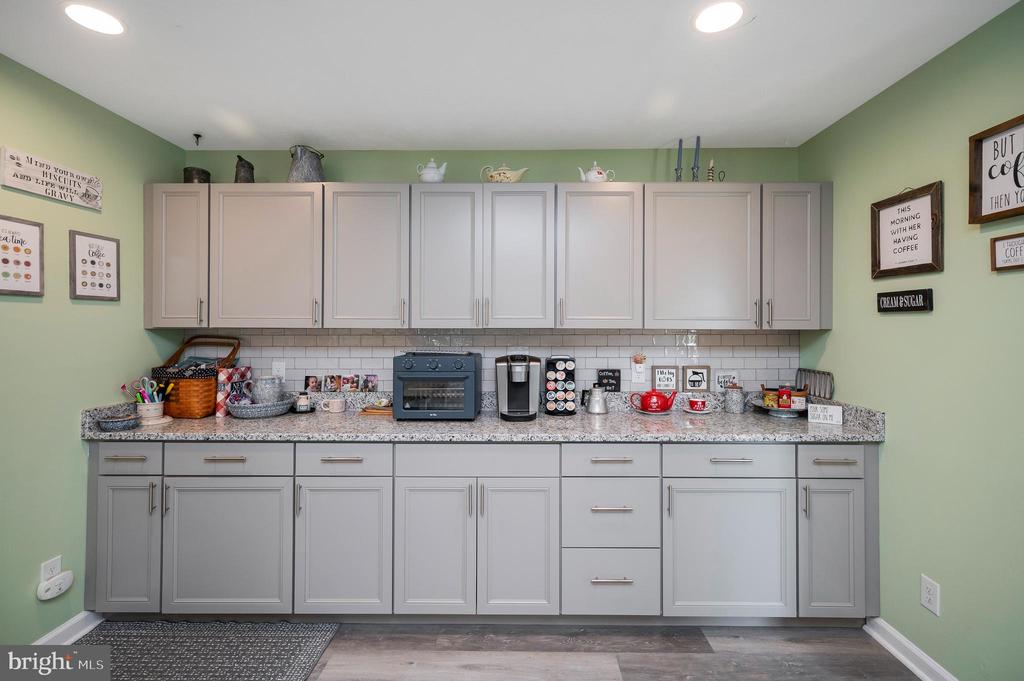 9504 QUAIL MEADOWS DR, SPOTSYLVANIA, Virginia 22551, 4 Bedrooms Bedrooms, ,2 BathroomsBathrooms,Residential,9504 QUAIL MEADOWS DR,VASP2040302 MLS # VASP2040302