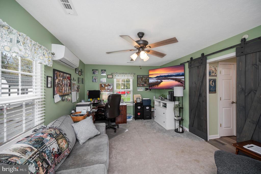 9504 QUAIL MEADOWS DR, SPOTSYLVANIA, Virginia 22551, 4 Bedrooms Bedrooms, ,2 BathroomsBathrooms,Residential,9504 QUAIL MEADOWS DR,VASP2040302 MLS # VASP2040302