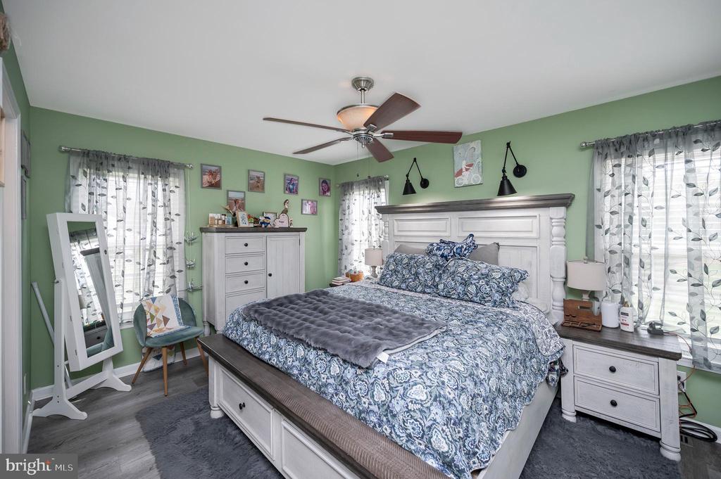 9504 QUAIL MEADOWS DR, SPOTSYLVANIA, Virginia 22551, 4 Bedrooms Bedrooms, ,2 BathroomsBathrooms,Residential,9504 QUAIL MEADOWS DR,VASP2040302 MLS # VASP2040302