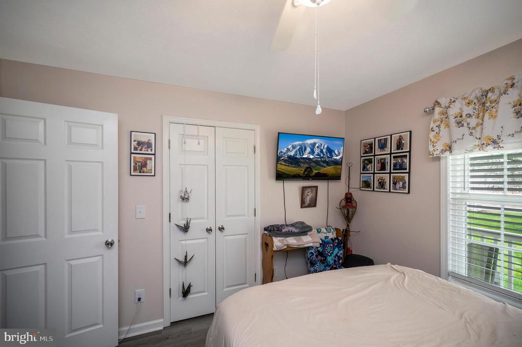 9504 QUAIL MEADOWS DR, SPOTSYLVANIA, Virginia 22551, 4 Bedrooms Bedrooms, ,2 BathroomsBathrooms,Residential,9504 QUAIL MEADOWS DR,VASP2040302 MLS # VASP2040302