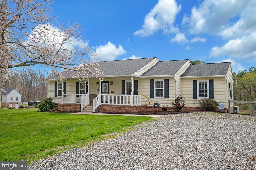 9504 QUAIL MEADOWS DR, SPOTSYLVANIA, Virginia 22551, 4 Bedrooms Bedrooms, ,2 BathroomsBathrooms,Residential,9504 QUAIL MEADOWS DR,VASP2040302 MLS # VASP2040302