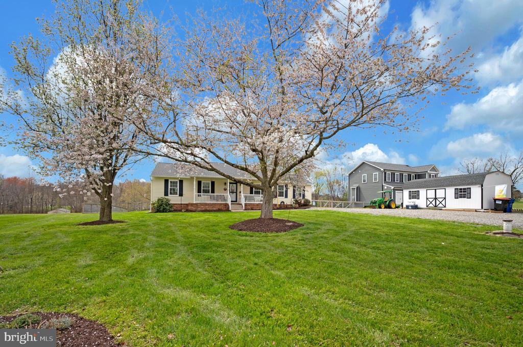 9504 QUAIL MEADOWS DR, SPOTSYLVANIA, Virginia 22551, 4 Bedrooms Bedrooms, ,2 BathroomsBathrooms,Residential,9504 QUAIL MEADOWS DR,VASP2040302 MLS # VASP2040302