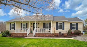 9504 QUAIL MEADOWS DR, SPOTSYLVANIA, Virginia 22551, 4 Bedrooms Bedrooms, ,2 BathroomsBathrooms,Residential,9504 QUAIL MEADOWS DR,VASP2040302 MLS # VASP2040302