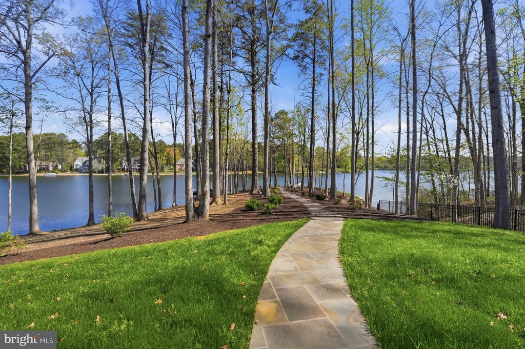 11215 PRESWICK LN, SPOTSYLVANIA, Virginia 22551, 5 Bedrooms Bedrooms, ,5 BathroomsBathrooms,Residential,11215 PRESWICK LN,VASP2040348 MLS # VASP2040348