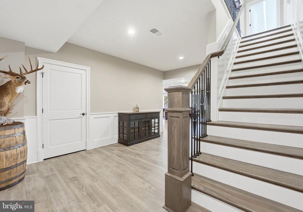 11215 PRESWICK LN, SPOTSYLVANIA, Virginia 22551, 5 Bedrooms Bedrooms, ,5 BathroomsBathrooms,Residential,11215 PRESWICK LN,VASP2040348 MLS # VASP2040348