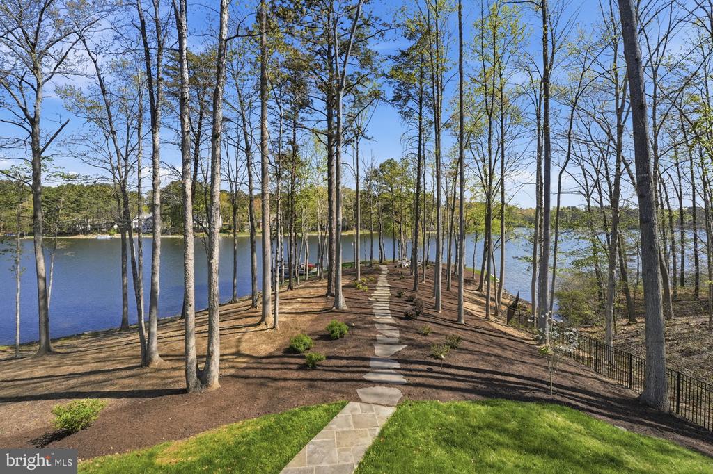 11215 PRESWICK LN, SPOTSYLVANIA, Virginia 22551, 5 Bedrooms Bedrooms, ,5 BathroomsBathrooms,Residential,11215 PRESWICK LN,VASP2040348 MLS # VASP2040348