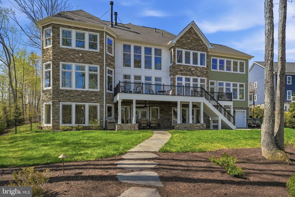 11215 PRESWICK LN, SPOTSYLVANIA, Virginia 22551, 5 Bedrooms Bedrooms, ,5 BathroomsBathrooms,Residential,11215 PRESWICK LN,VASP2040348 MLS # VASP2040348