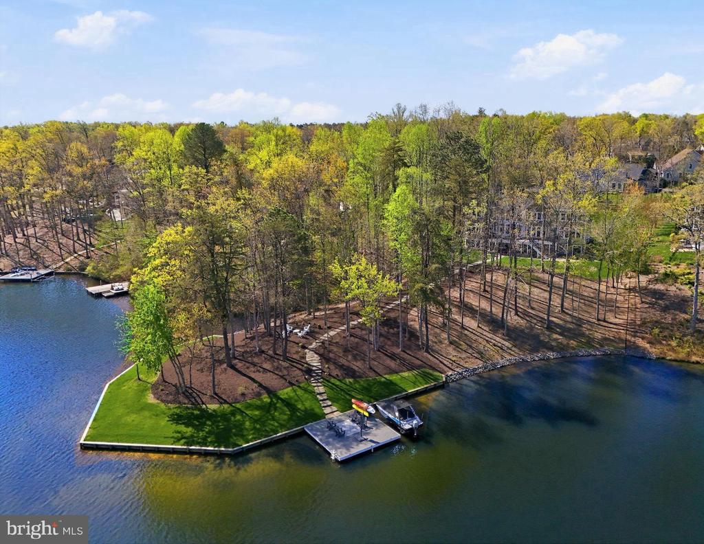 11215 PRESWICK LN, SPOTSYLVANIA, Virginia 22551, 5 Bedrooms Bedrooms, ,5 BathroomsBathrooms,Residential,11215 PRESWICK LN,VASP2040348 MLS # VASP2040348