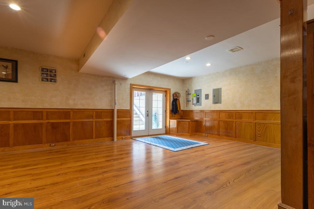 2113 COURTHOUSE RD, CATLETT, Virginia, 4 Bedrooms Bedrooms, ,3 BathroomsBathrooms,Residential,2113 COURTHOUSE RD,VAFQ2021270 MLS # VAFQ2021270