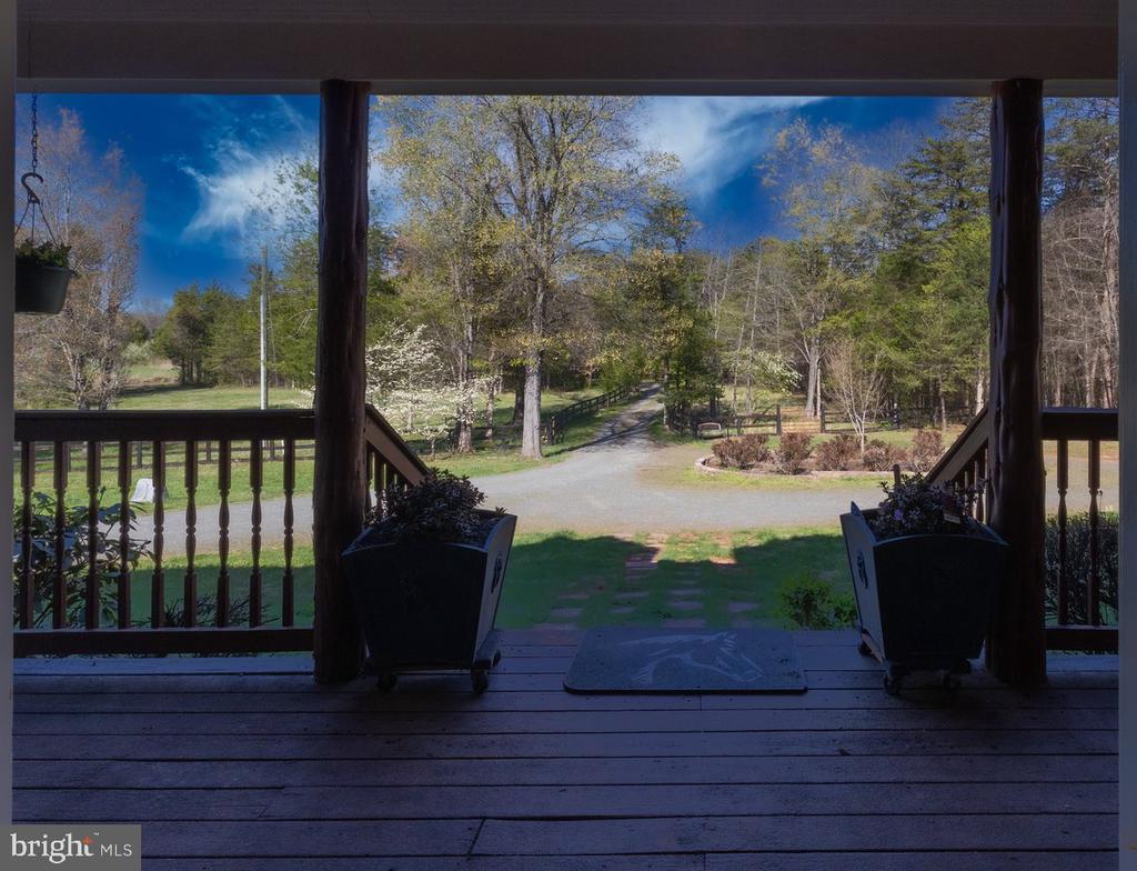 2113 COURTHOUSE RD, CATLETT, Virginia, 4 Bedrooms Bedrooms, ,3 BathroomsBathrooms,Residential,2113 COURTHOUSE RD,VAFQ2021270 MLS # VAFQ2021270