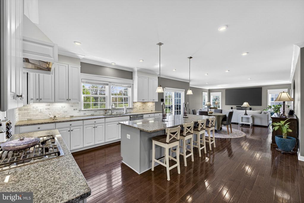 6387 BOB WHITE DR, WARRENTON, Virginia, 5 Bedrooms Bedrooms, ,4 BathroomsBathrooms,Residential,6387 BOB WHITE DR,VAFQ2021264 MLS # VAFQ2021264