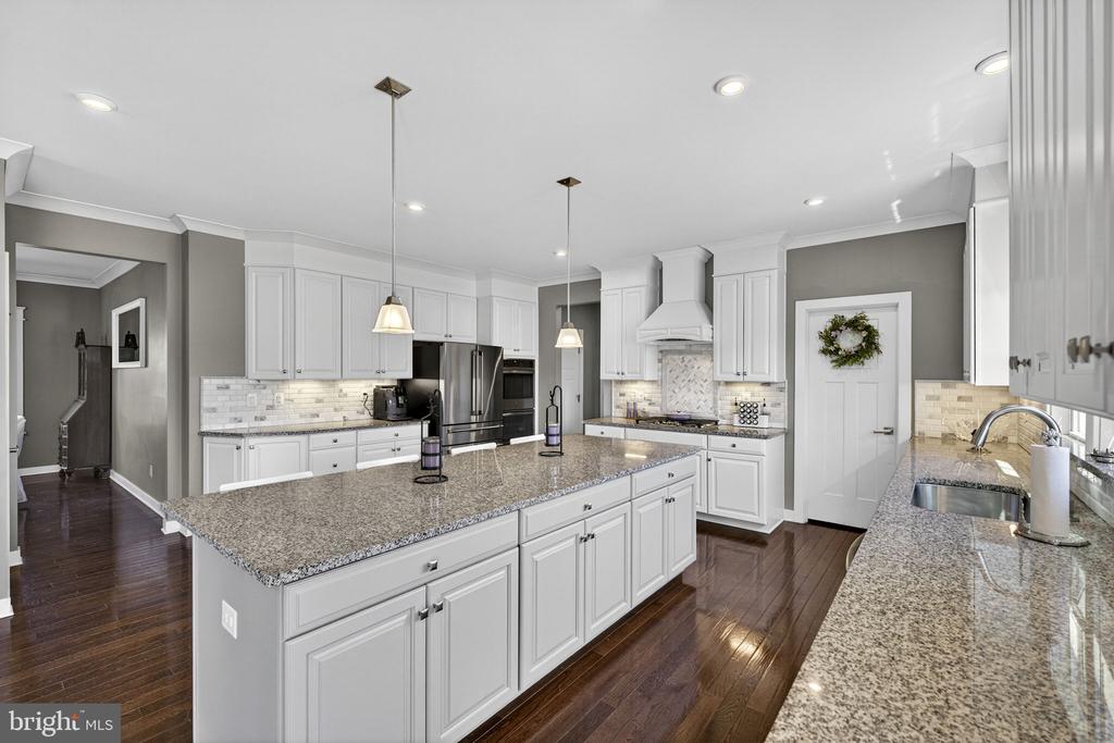 6387 BOB WHITE DR, WARRENTON, Virginia, 5 Bedrooms Bedrooms, ,4 BathroomsBathrooms,Residential,6387 BOB WHITE DR,VAFQ2021264 MLS # VAFQ2021264