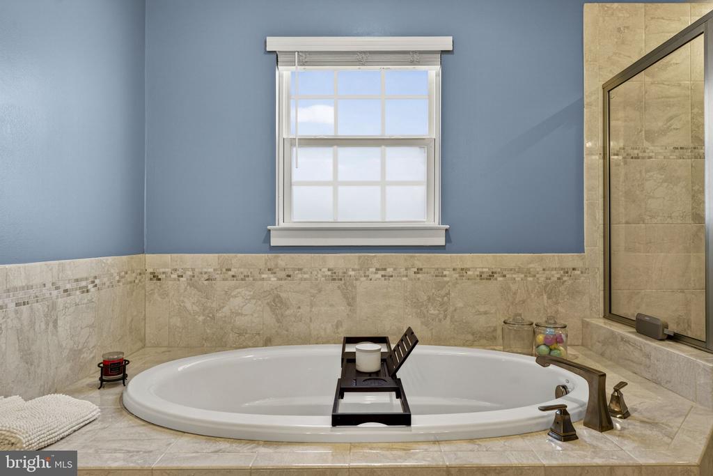 6387 BOB WHITE DR, WARRENTON, Virginia, 5 Bedrooms Bedrooms, ,4 BathroomsBathrooms,Residential,6387 BOB WHITE DR,VAFQ2021264 MLS # VAFQ2021264