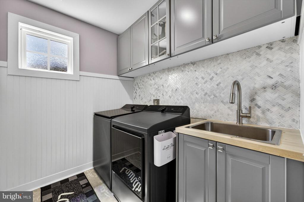 6387 BOB WHITE DR, WARRENTON, Virginia, 5 Bedrooms Bedrooms, ,4 BathroomsBathrooms,Residential,6387 BOB WHITE DR,VAFQ2021264 MLS # VAFQ2021264