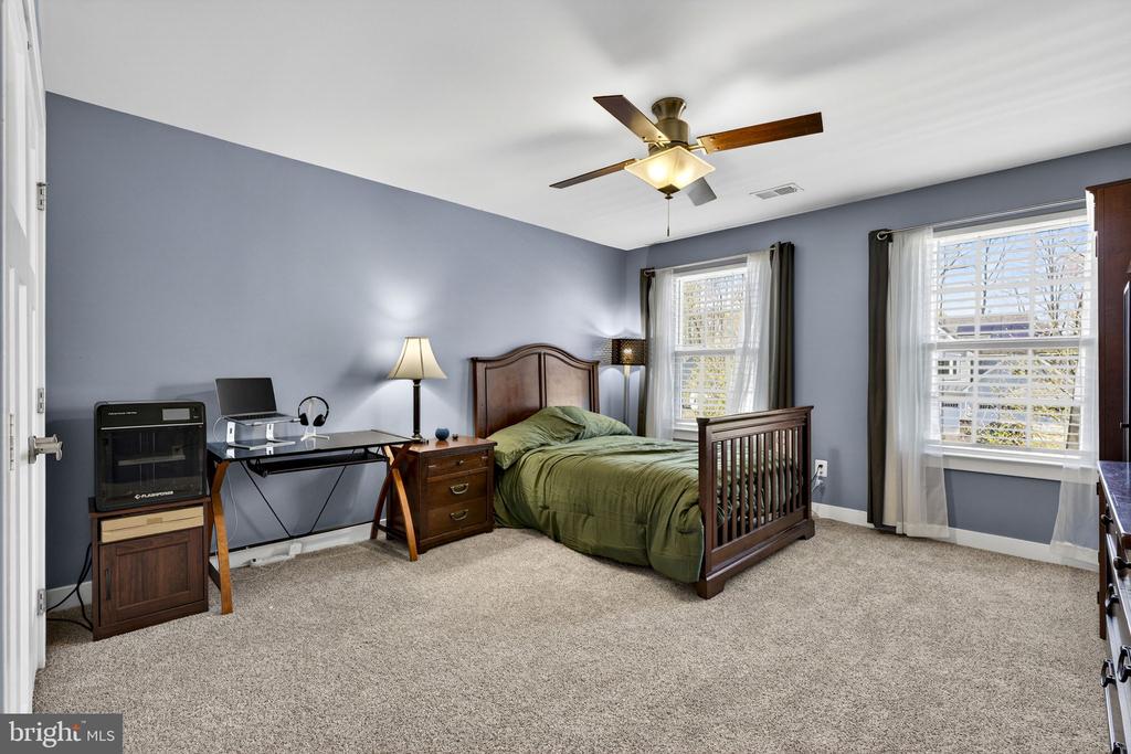 6387 BOB WHITE DR, WARRENTON, Virginia, 5 Bedrooms Bedrooms, ,4 BathroomsBathrooms,Residential,6387 BOB WHITE DR,VAFQ2021264 MLS # VAFQ2021264