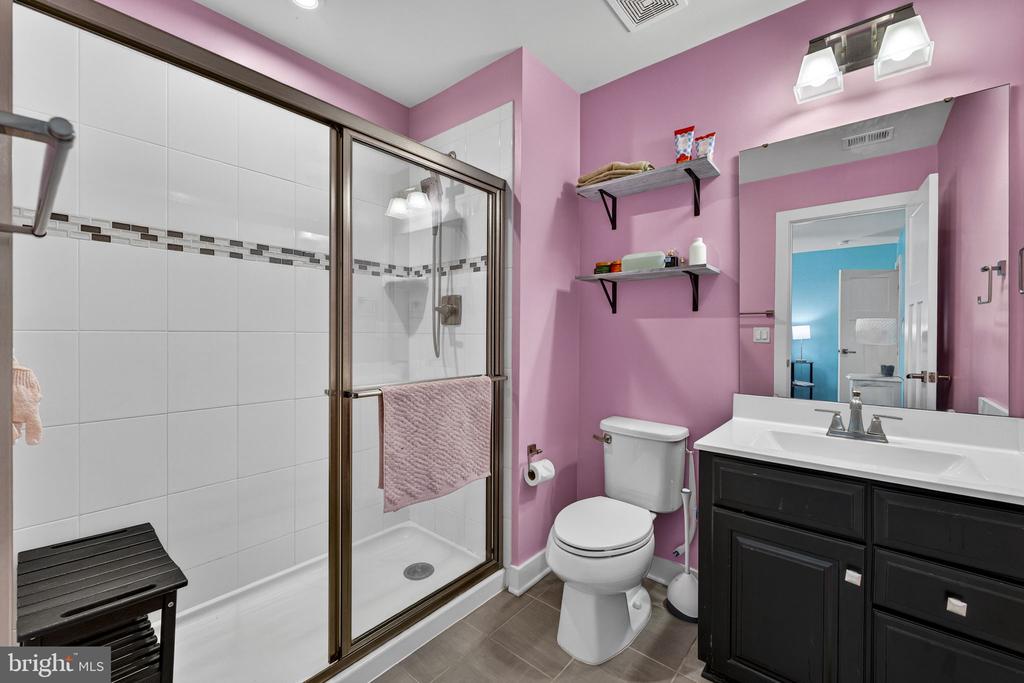 6387 BOB WHITE DR, WARRENTON, Virginia, 5 Bedrooms Bedrooms, ,4 BathroomsBathrooms,Residential,6387 BOB WHITE DR,VAFQ2021264 MLS # VAFQ2021264