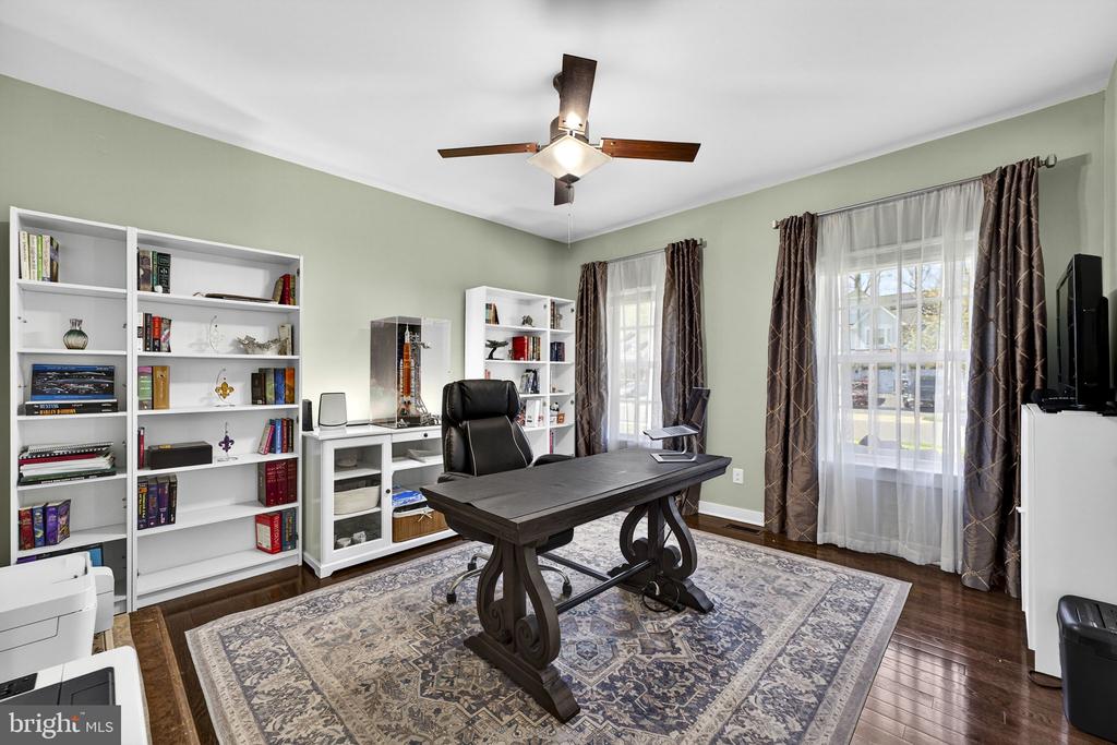 6387 BOB WHITE DR, WARRENTON, Virginia, 5 Bedrooms Bedrooms, ,4 BathroomsBathrooms,Residential,6387 BOB WHITE DR,VAFQ2021264 MLS # VAFQ2021264