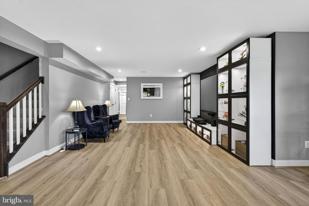 6387 BOB WHITE DR, WARRENTON, Virginia, 5 Bedrooms Bedrooms, ,4 BathroomsBathrooms,Residential,6387 BOB WHITE DR,VAFQ2021264 MLS # VAFQ2021264